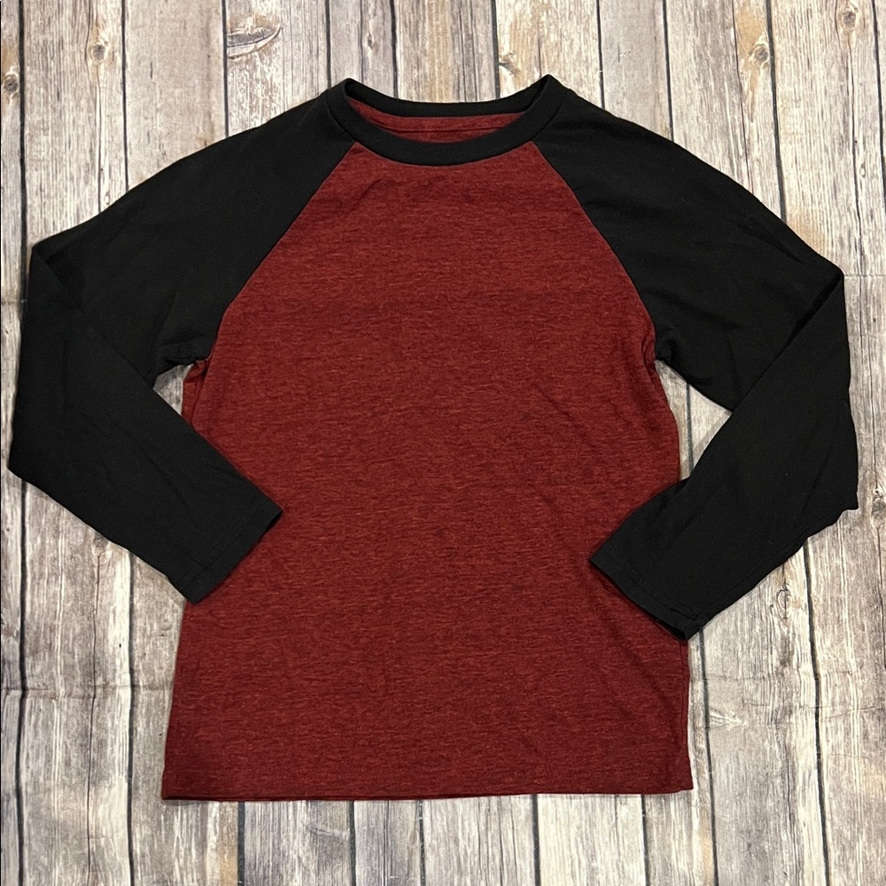 Urban Pipeline Boys Size S Burgundy/Black Long Sleeve Shirt